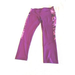 Xersion Womens Capri Leggings XL Performance Fitted Purple Floral Active Workout